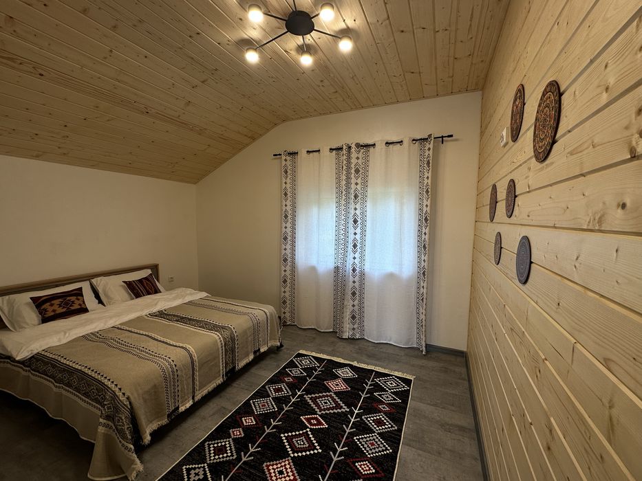 Продається готовий котедж в с.Яблуниця під бізнес або для життя