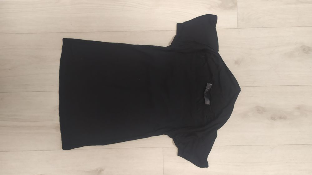 Czarna bluzka z krótkim rękawem XS Basics