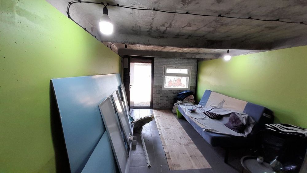 Гараж-приміщення, Видубичі