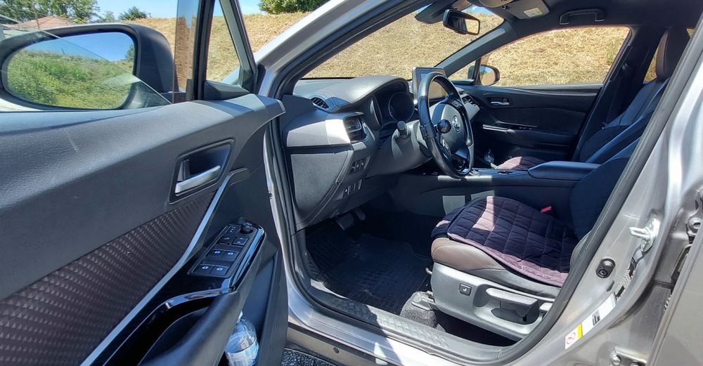 Toyota C-HR 1.8 híbrido
