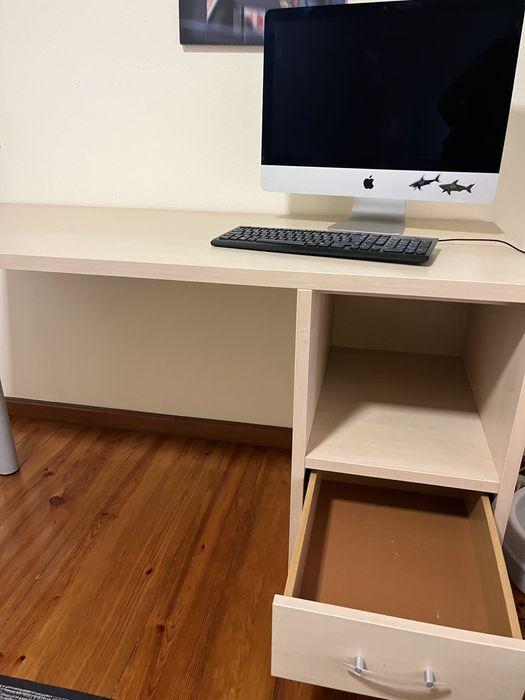 Secretária de escritório