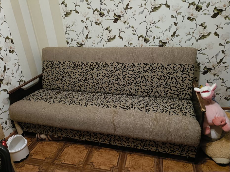 Диван книжка б/у