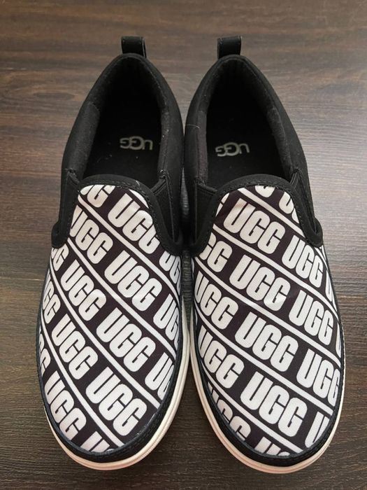 Взуття кeди ugg нові