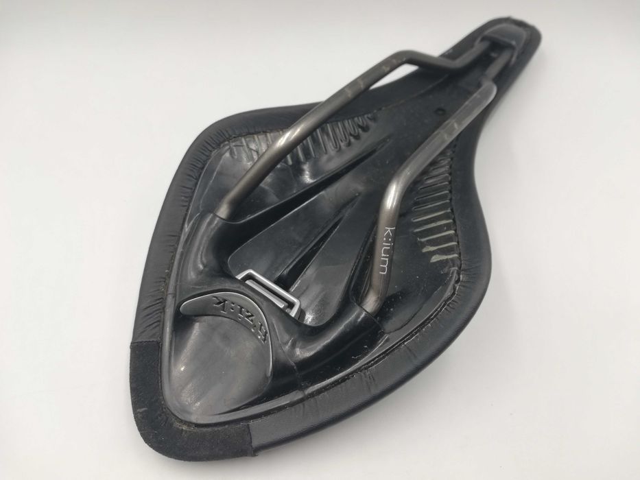 Siodełko FIZIK Arione K:ium