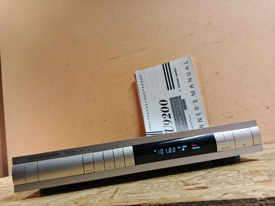 Srebrny Tuner Radiowy HARMAN KARDON TU-9200 +Instrukcja /Piękny Stan /Pamięć 16 stacji /Wysyłka!