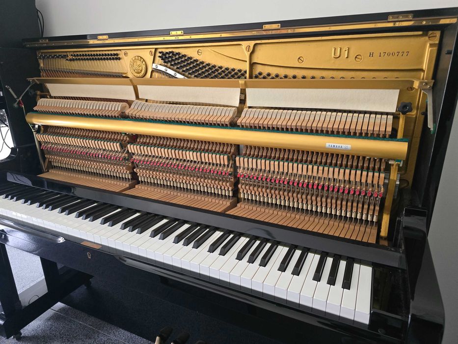 Yamaha U1H - Certificado Oficial Yamaha Japão (Restaurado)