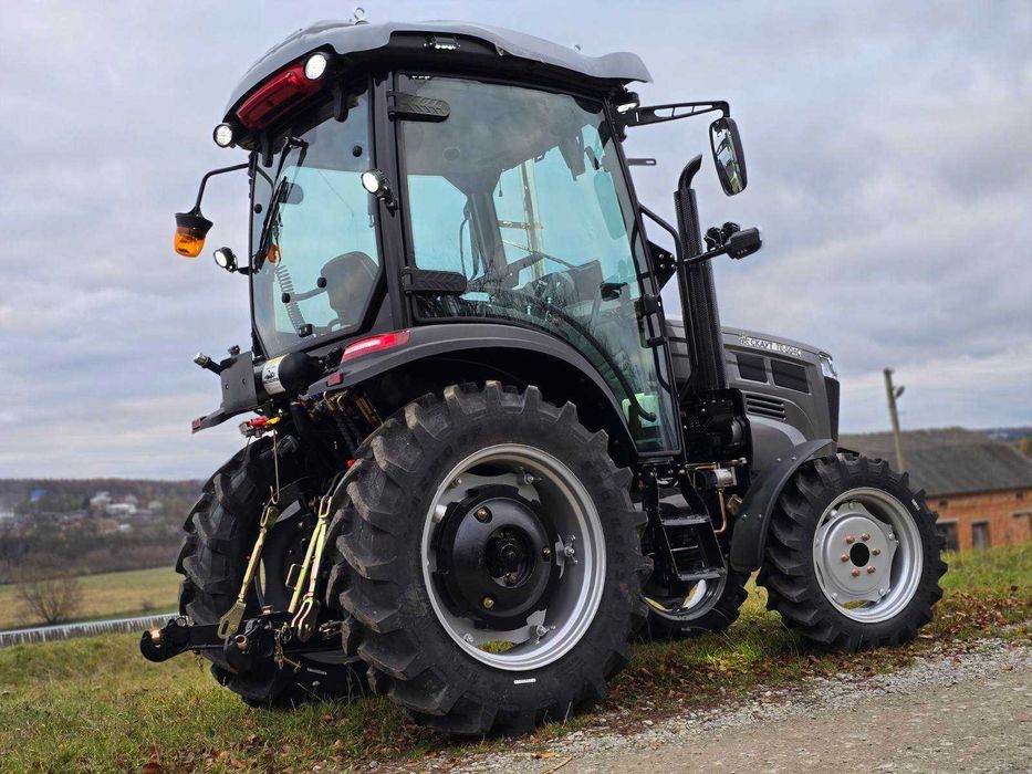 Мінітрактор трактор із заводською кабіною СКАУТ ТЕ-504СRX євронавіска