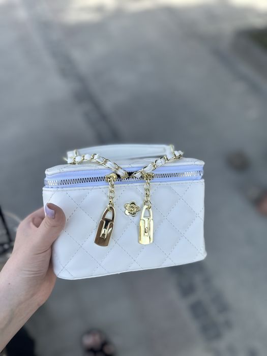 Жіноча Сумка на ланцюжку