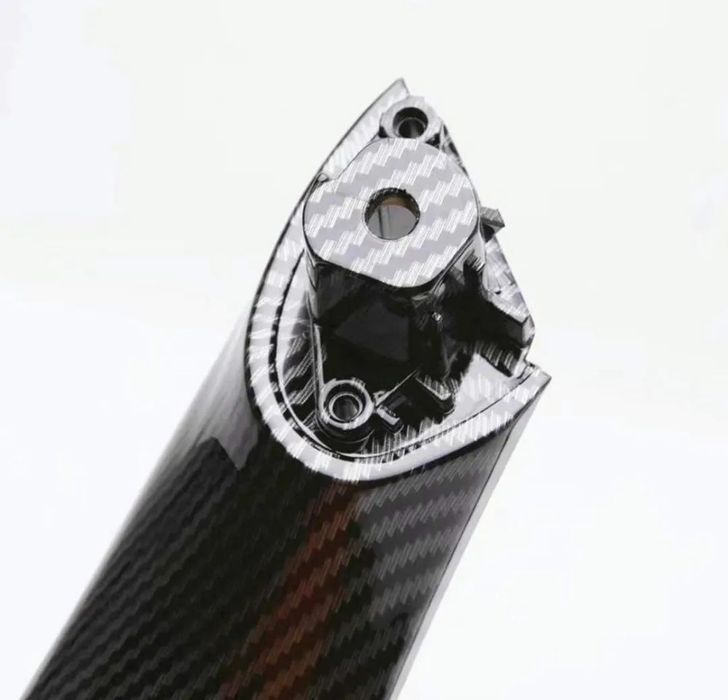 Puxador BMW Serie 3 F30 F31 - Frente Direito Carbono