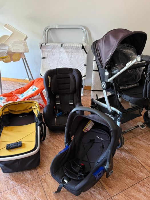 Conjunto Carrinho Bebé + Kit Muda Faldas e Banheira + Berço Portátil