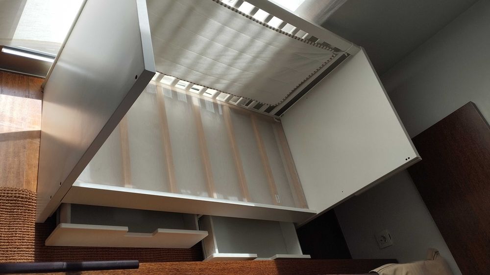 Berço com gavetas IKEA