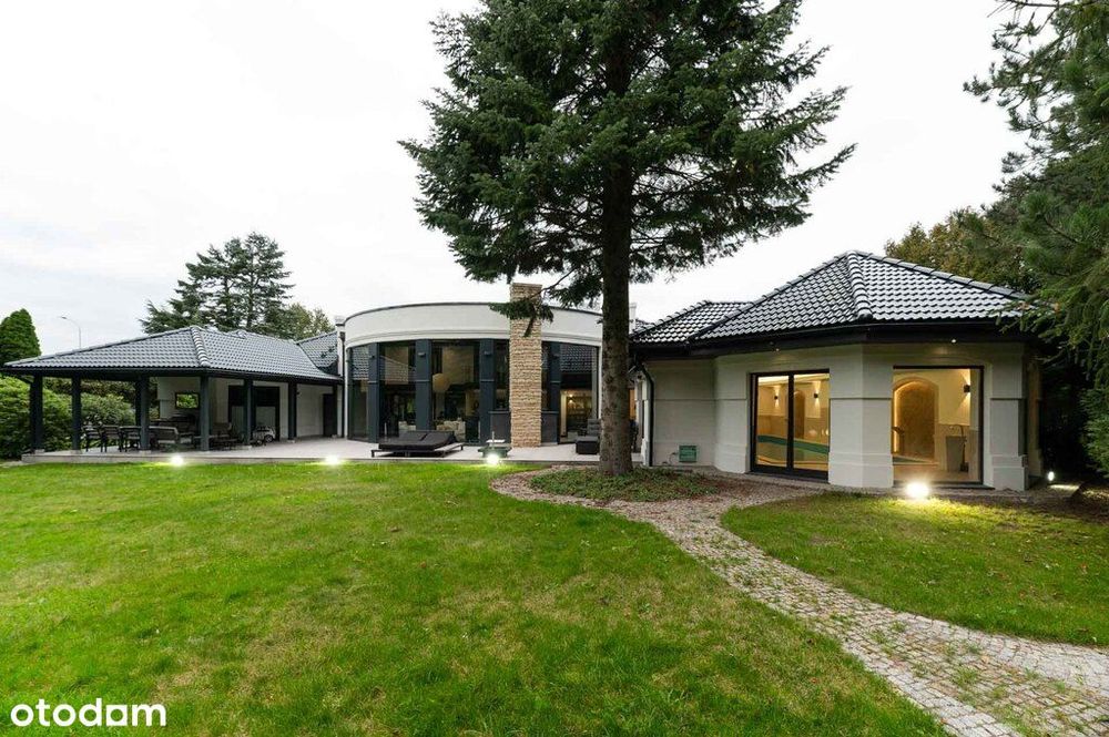 Imponujący Azyl W Mieście | Łódź Julianów