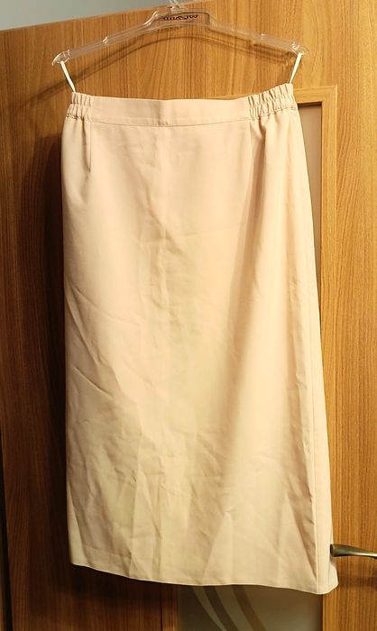 Beżowa spódnica damska