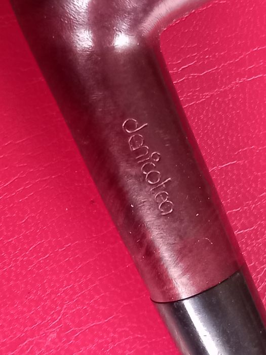 Kolekcjonerska sygnowana fajka.