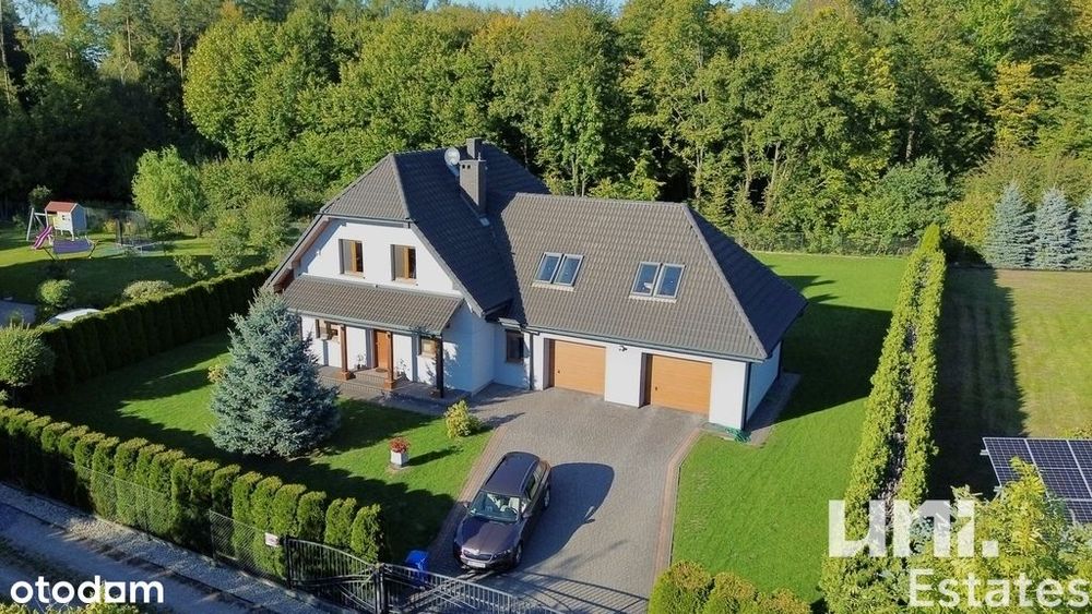 Podmiejska posiadłość pod lasem | Prywatny sad