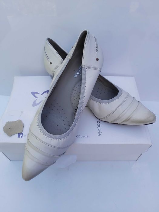 Czółenka skórzane MACIEJKA półbuty balerinki 39