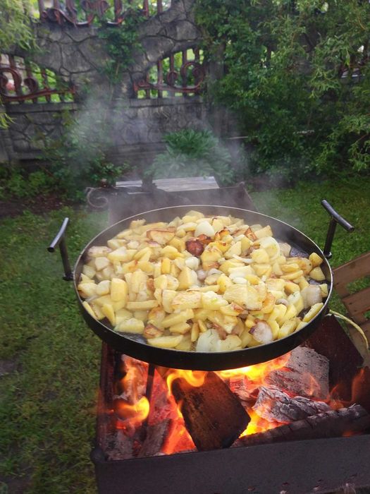 Сковорода із диска борони, мангали, шампурі, казани, садж, пательня