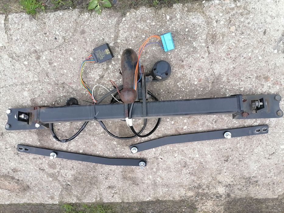 Mercedes 204 kombi hak