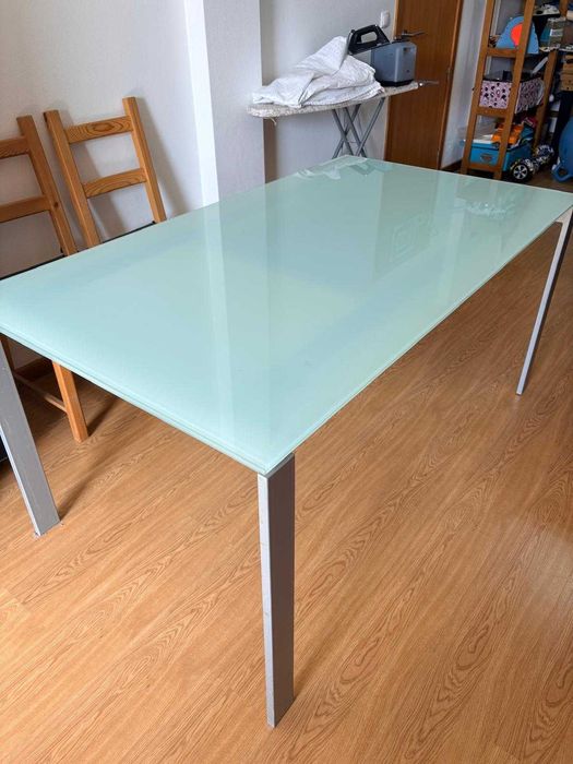 Mesa de Vidro Extensível