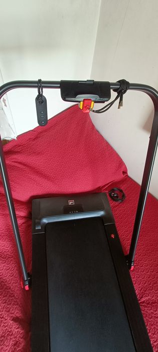 Easy-to-Store Running Mat452659110709176321