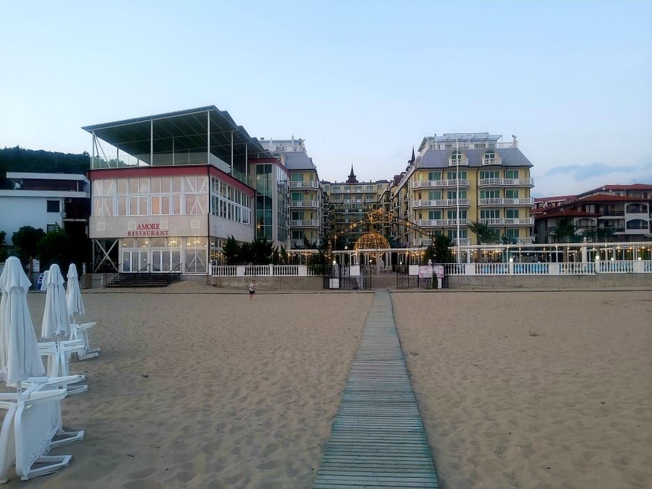 Болгарія.Море.Пляжний відпочинок.  Апартаменти  на 1-й лінії