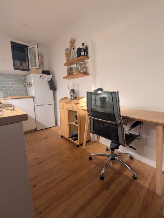 IKEA Lisabo Secretária / Mesa MRP €169  + cabelo de escritório grátis