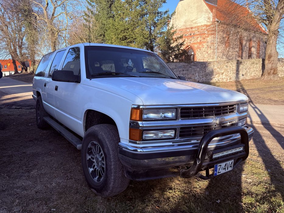 Chevrolet Suburban 5.7 , 8 osobowy zero rdzy 4x4