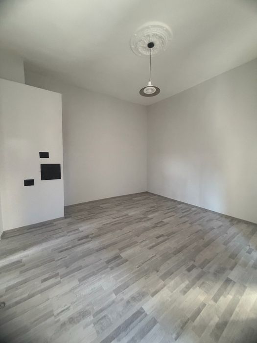 Продаж ч/б (квартира) Центр міска(паркова зона)