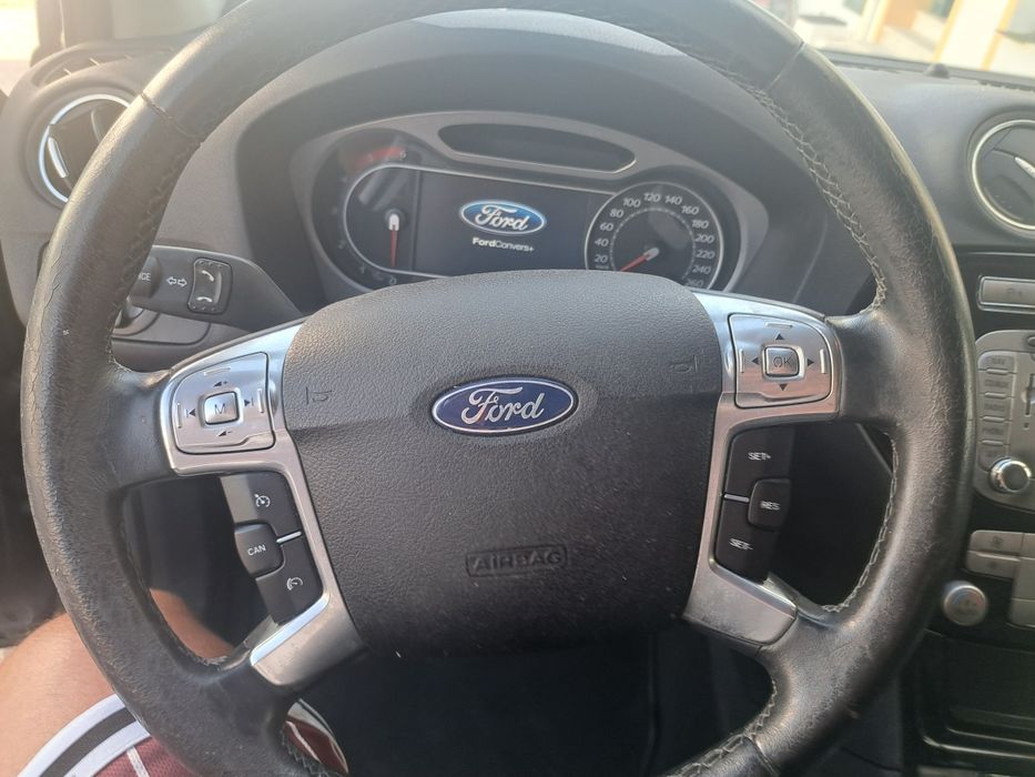 Ford Mondeo — fotografia 7