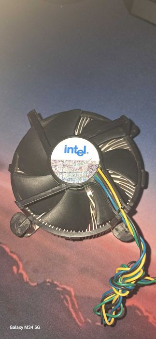 Intl XEON e5450 3.00HZ