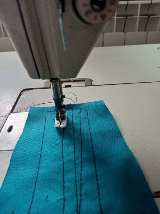 Продам промышленную  швейную машинку.