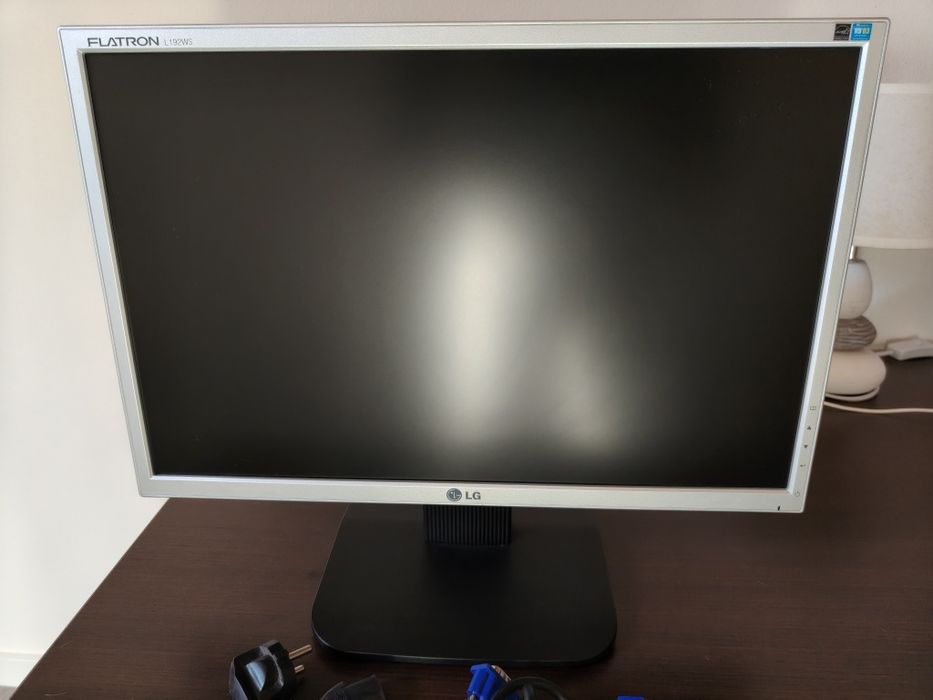 Monitor LG Flatron 19'