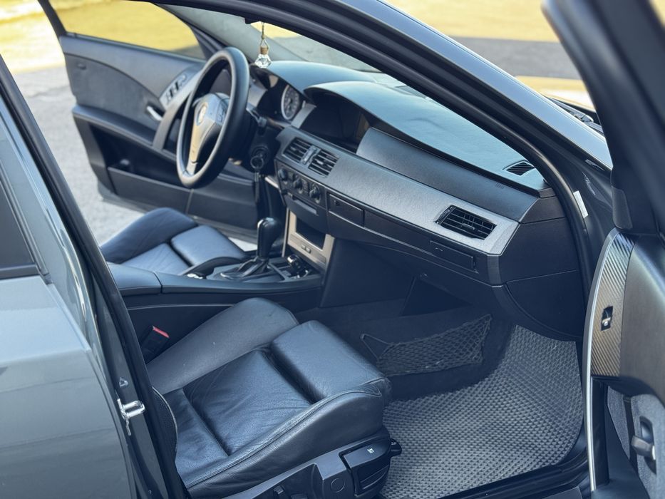 BMW E60 525d автомат