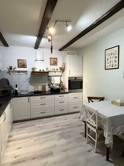 Продаж заміського будинку для постійного проживання в Колонщині