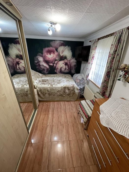 Пропонуємо до продажу капітальну частину будинку для великоі сім"і