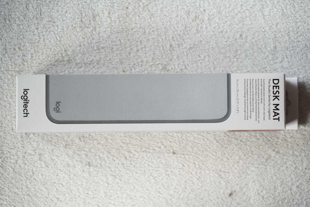 Logitech Desk Mat Studio Series Mid Grey - podkładka myszka klawiatura