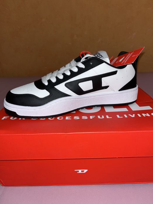 Wyprzedaż sneakersy męskie Diesel.