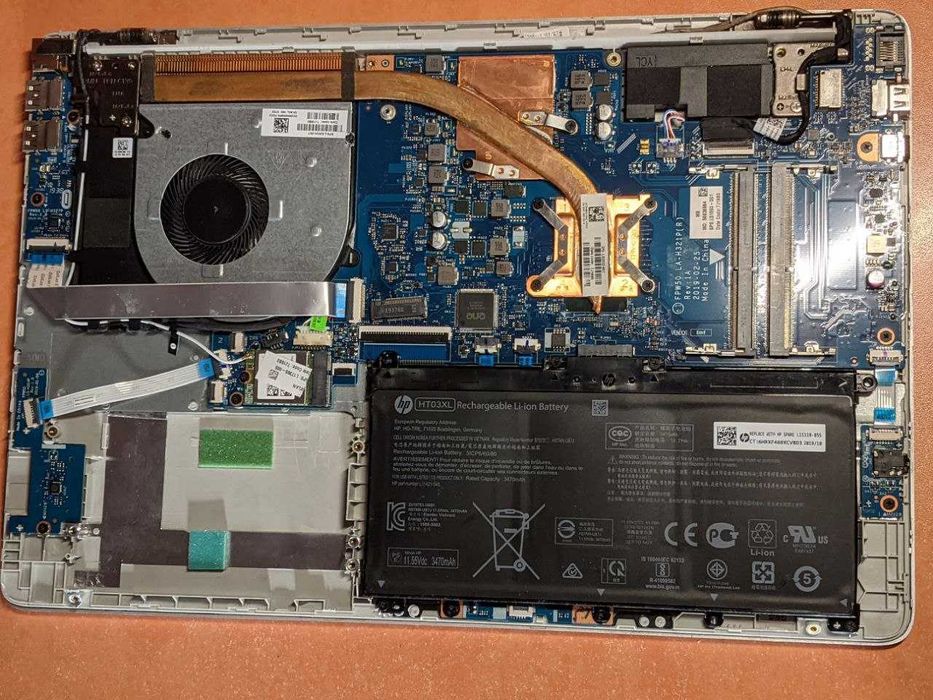 Ноутбук HP 15-DW(Hp 250 G8) на деталі. Жива плата(і3-7+мх110), корпус