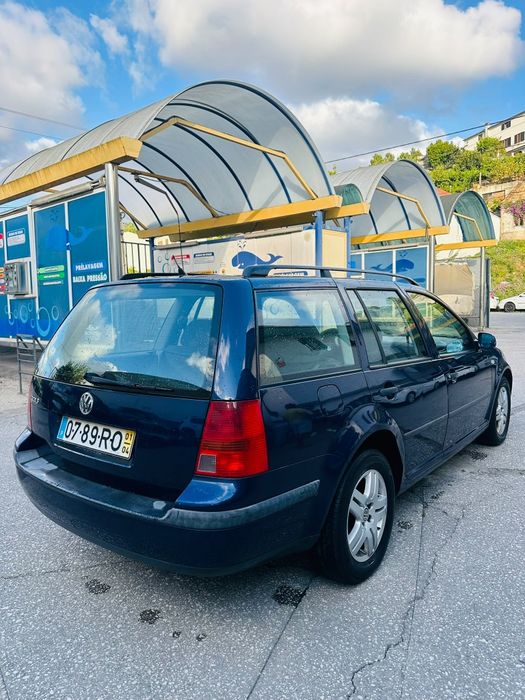 Vw golf variant.