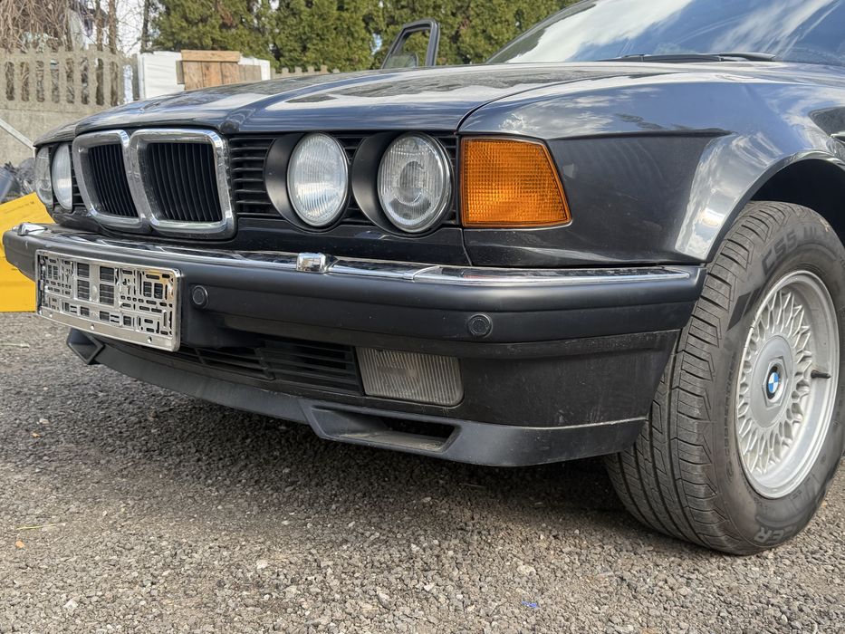 Idealny zderzak BMW E32 V8 V12 PDC kompletny rarytas