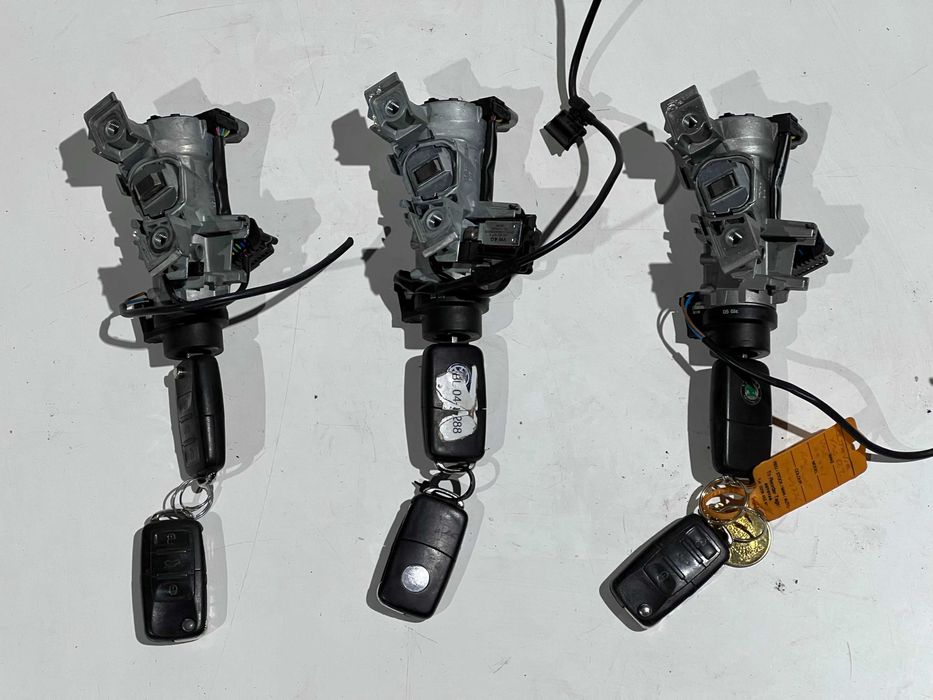 Замок зажигания Шкода А5 Гольф 5 замок запалювання Skoda A5 Golf 5