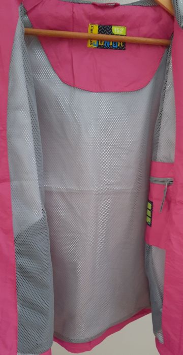 Kurtka dziewczęca jesienna przeciwdeszczowa r. 152 nowa