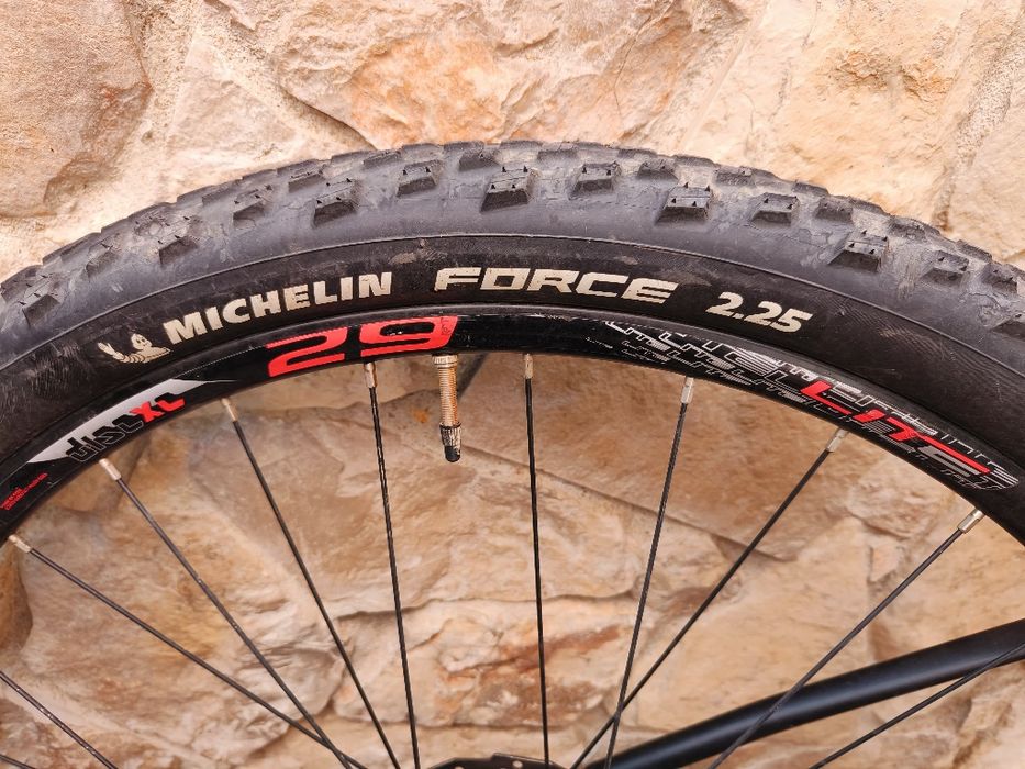 Bicicleta BTT roda 29 marca BH