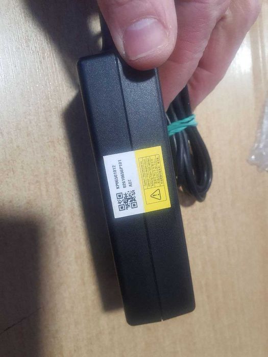 Зарядное ноутбука ACER оригинальное нерабочее. 65 Вт 3.0x1.0 мм