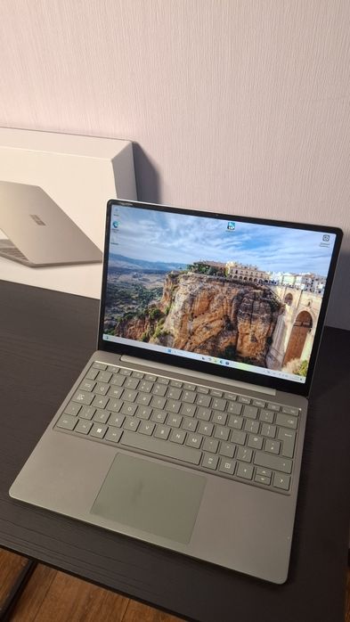 Surface Laptop Go 2　KQ8-00017　PC00800061 Surface Laptop Go 2 features - Microsoft Support