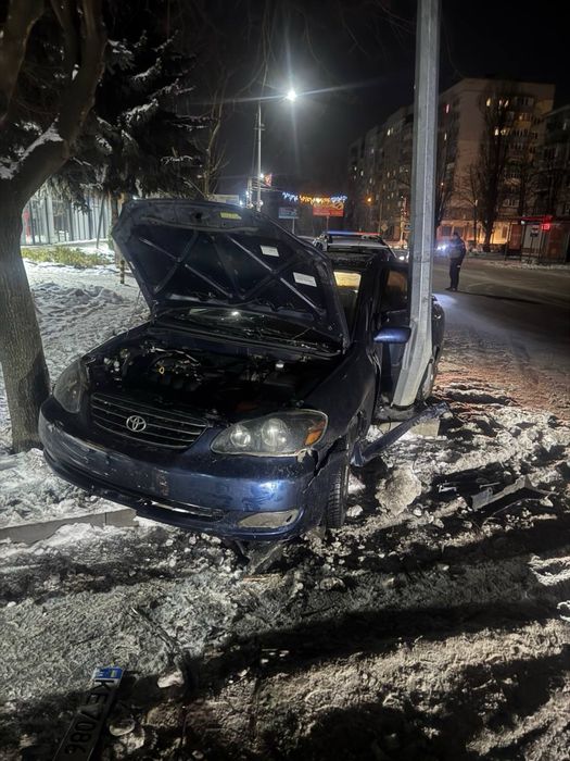 Продам авто під відновлення або під розбір