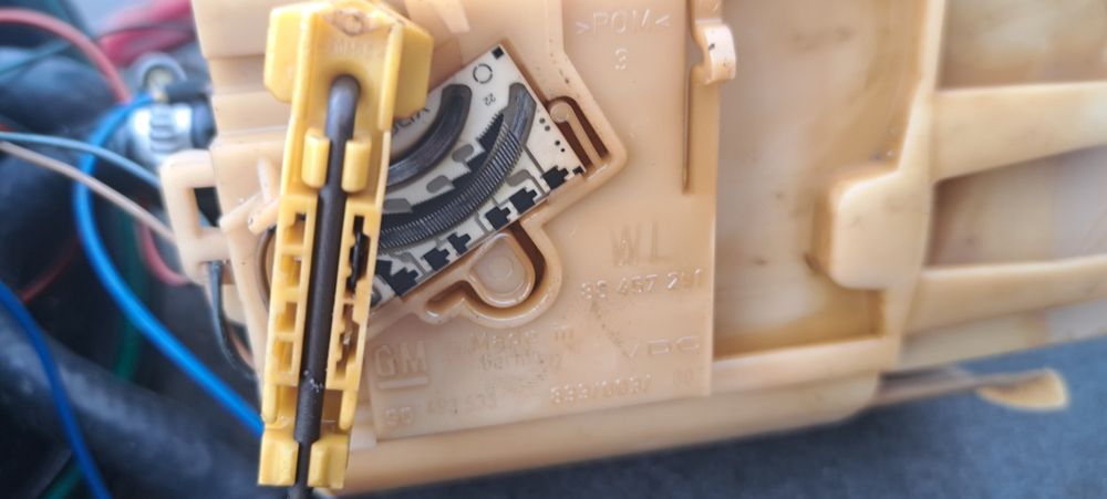 Бензонасос датчик рівня палива опель омега б opel omega b