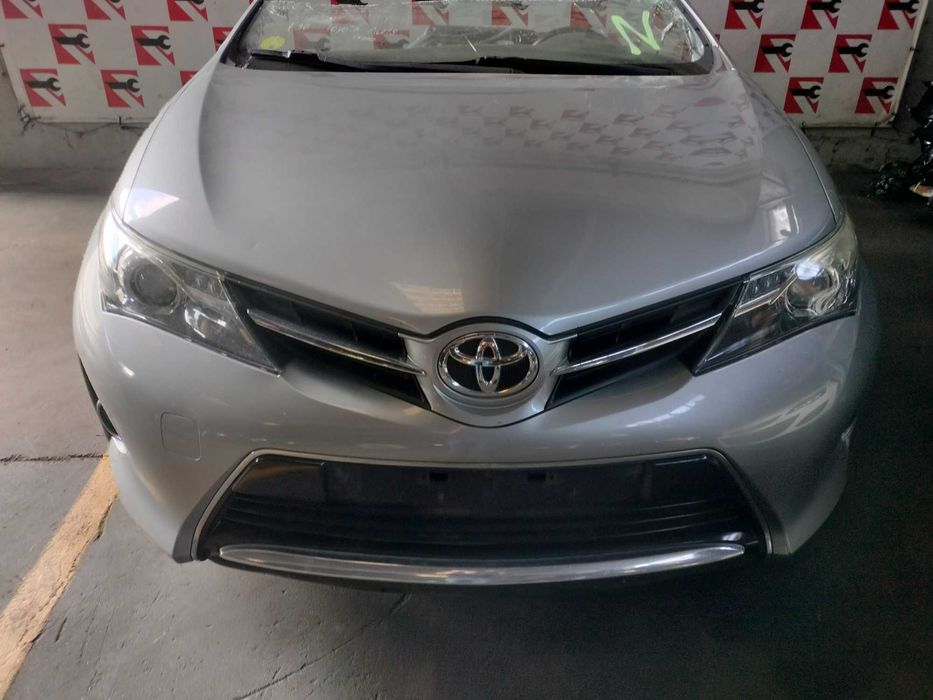 Frente Completa Toyota Auris 1.4 D4D 2014 #F30