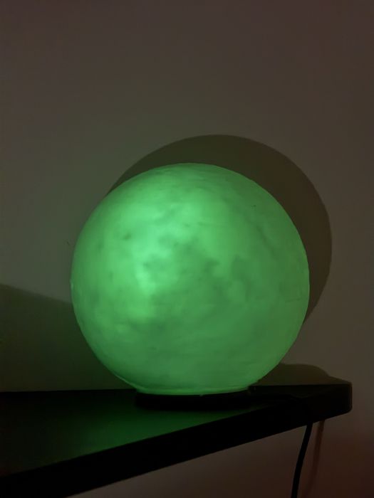 Lampka LED RGB ksieżyc fluorescencyjna