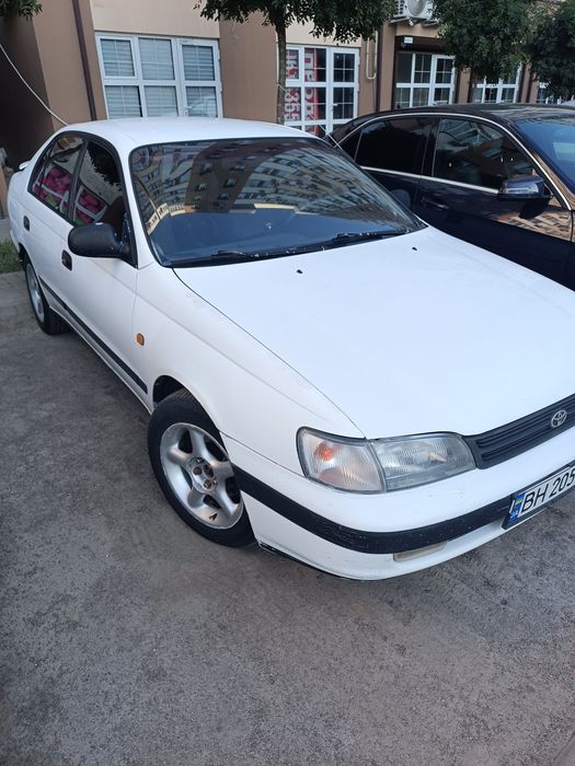 Toyota Carina  E  2.0